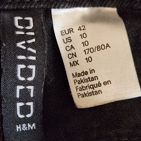 Divided brand black jean skirt - Picture 2 of 4